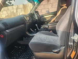 Toyota Land Cruiser Prado 2009 Gray