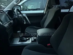 Toyota Land Cruiser Prado 2018 Black