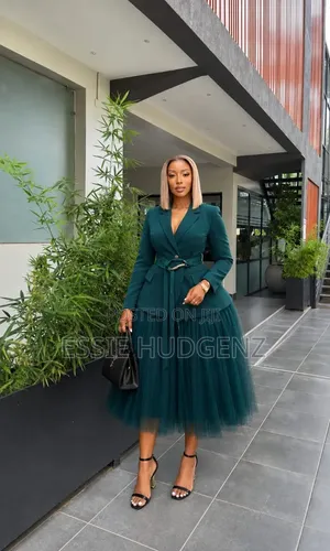 Womens 2pc Skirt and Blazer