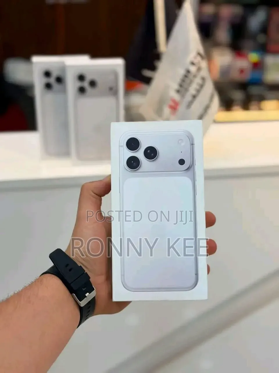 New Apple iPhone 17 Pro Max 256 GB Silver