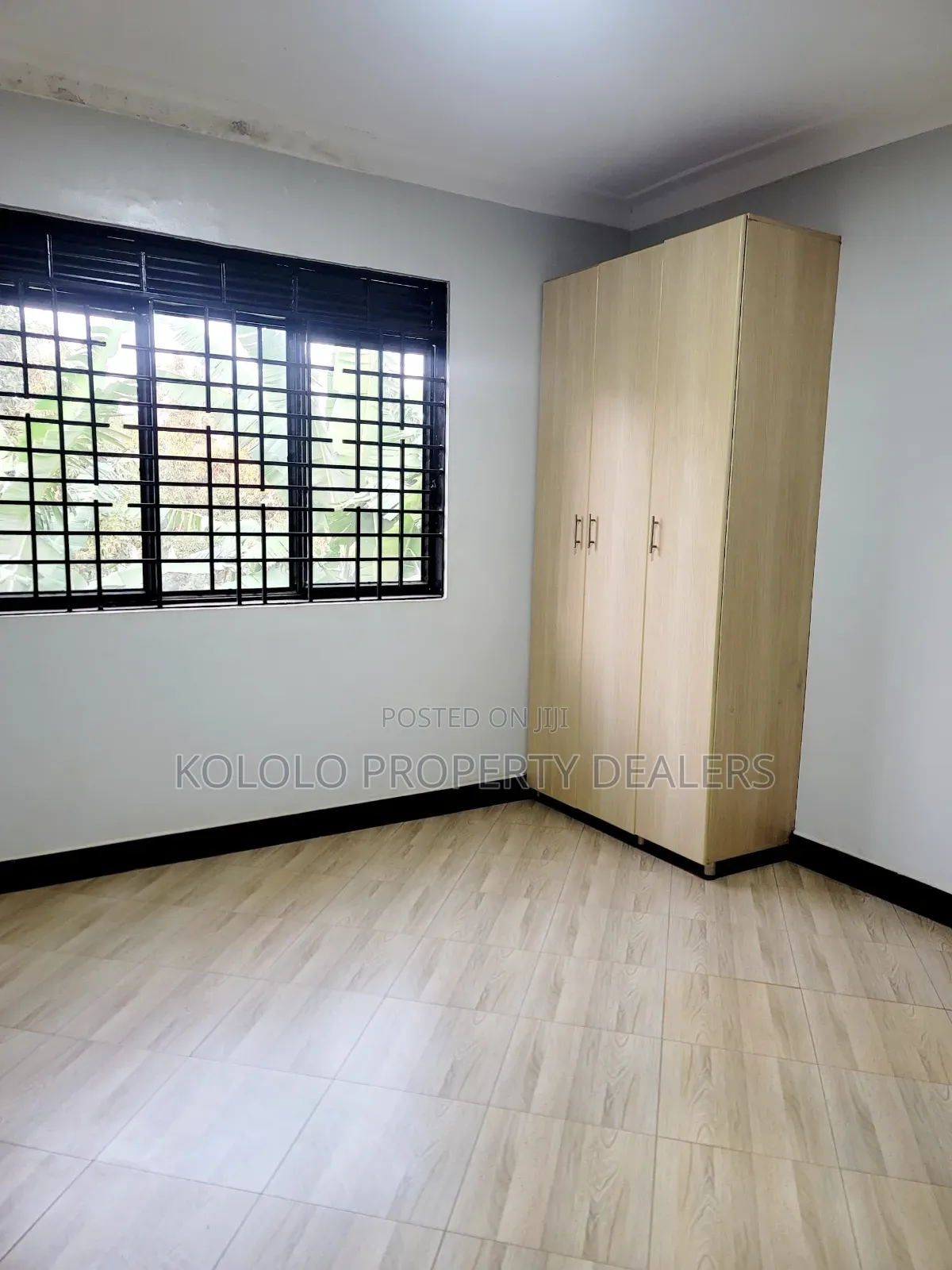 4bdrm Duplex in Kitende, Central Division for sale