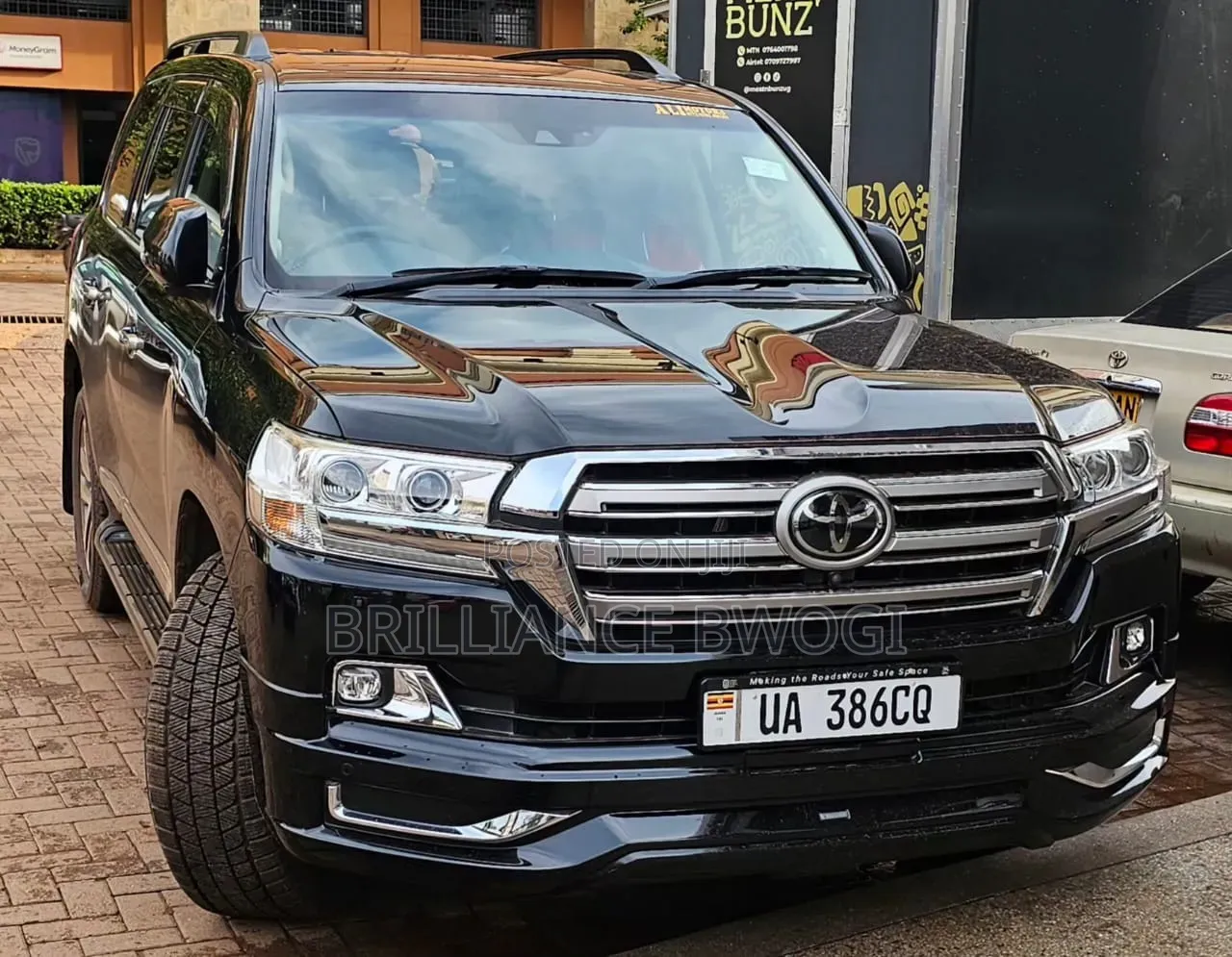 Toyota Land Cruiser V8 for Hire With Driver