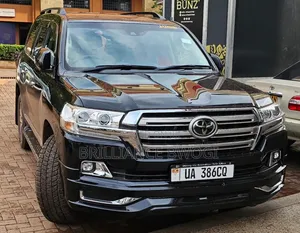 Toyota Land Cruiser V8 for Hire With Driver