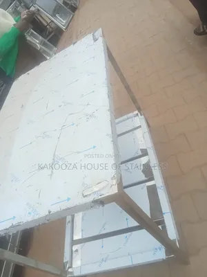 Restaurants Working Table