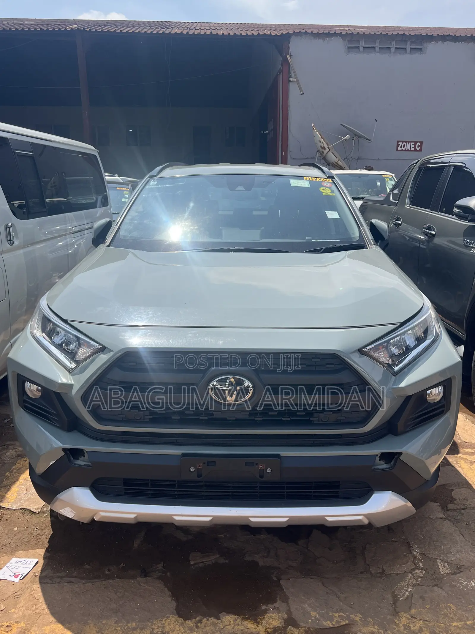 Toyota RAV4 Adventure AWD 2020 Beige