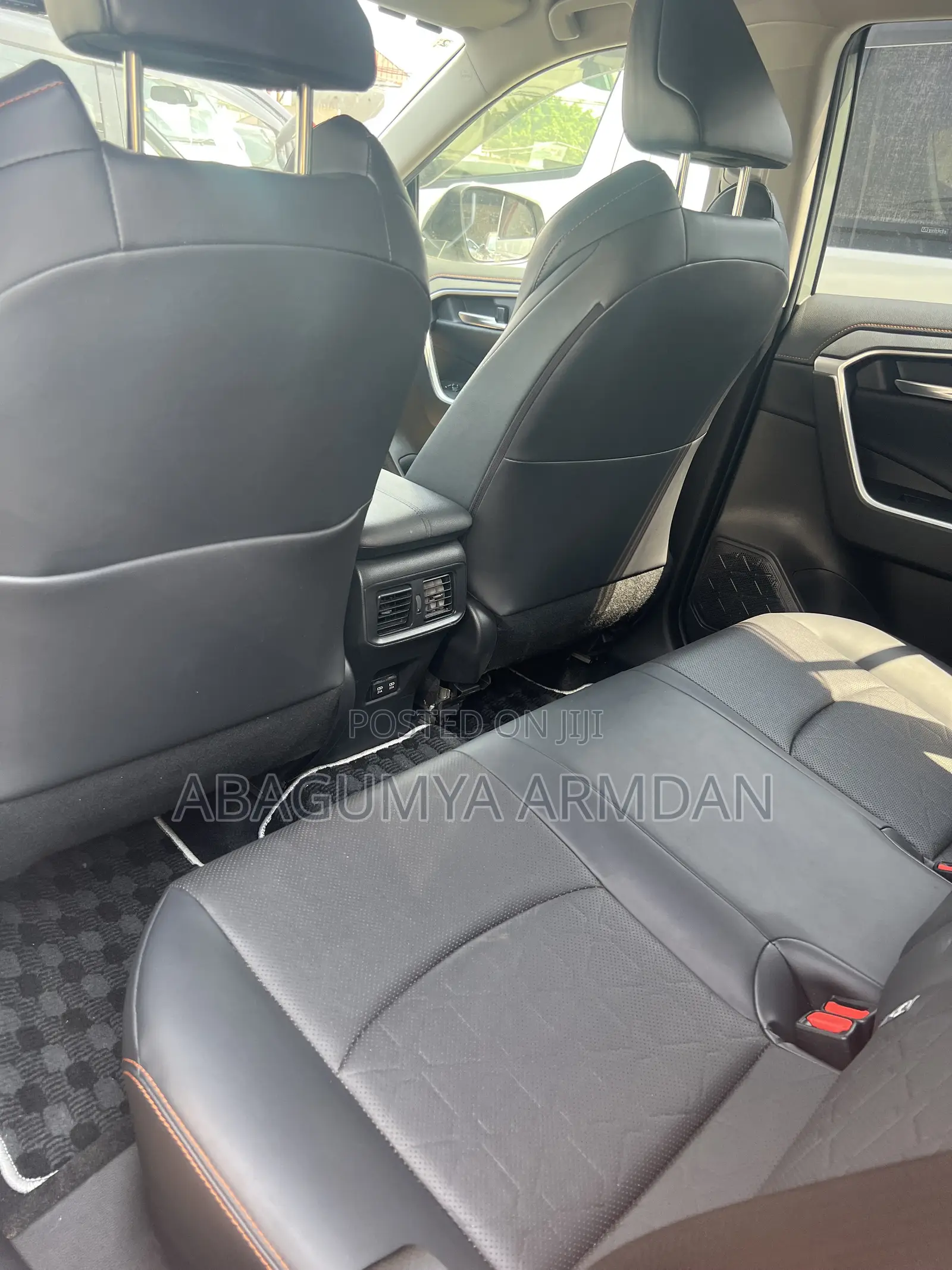 Toyota RAV4 Adventure AWD 2020 Beige