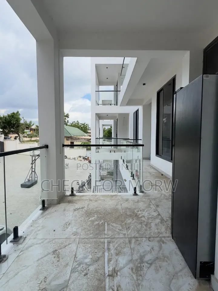 3bdrm Apartment in Lubowa, Central Division for rent