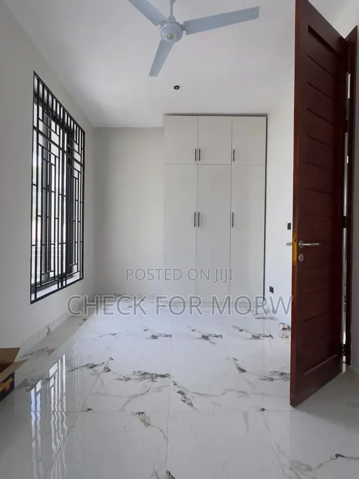 3bdrm Apartment in Lubowa, Central Division for rent