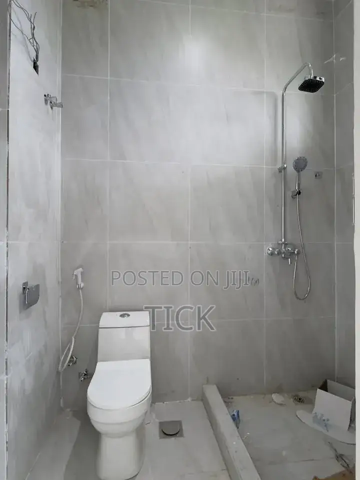 3bdrm Apartment in Lubowa, Central Division for rent