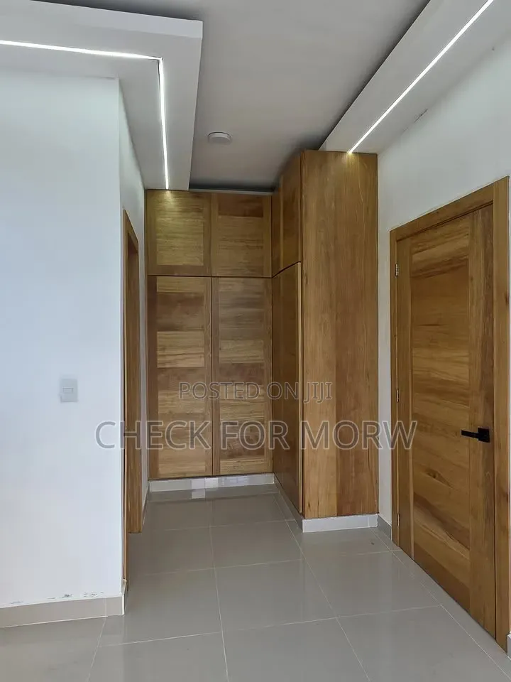5bdrm Duplex in Alright, Central Division for rent