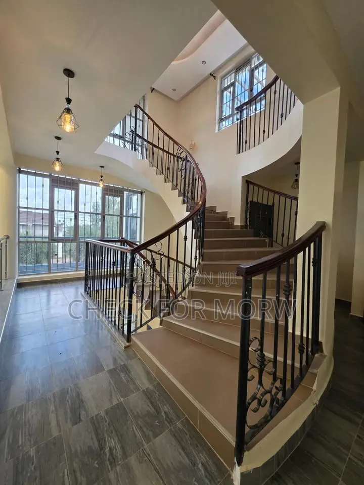 6bdrm Duplex in Kira, Central Division for sale