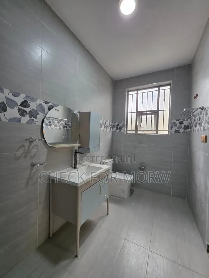 6bdrm Duplex in Kira, Central Division for sale