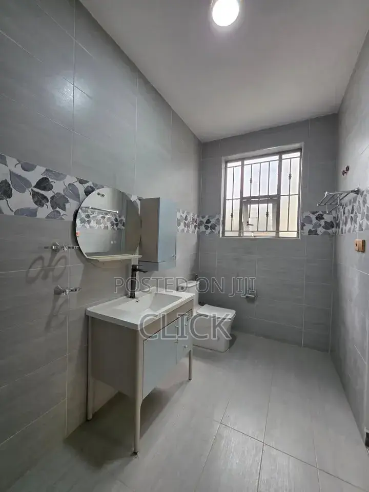 6bdrm Duplex in Kira, Central Division for sale