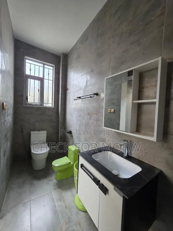 6bdrm Duplex in Kira, Central Division for sale