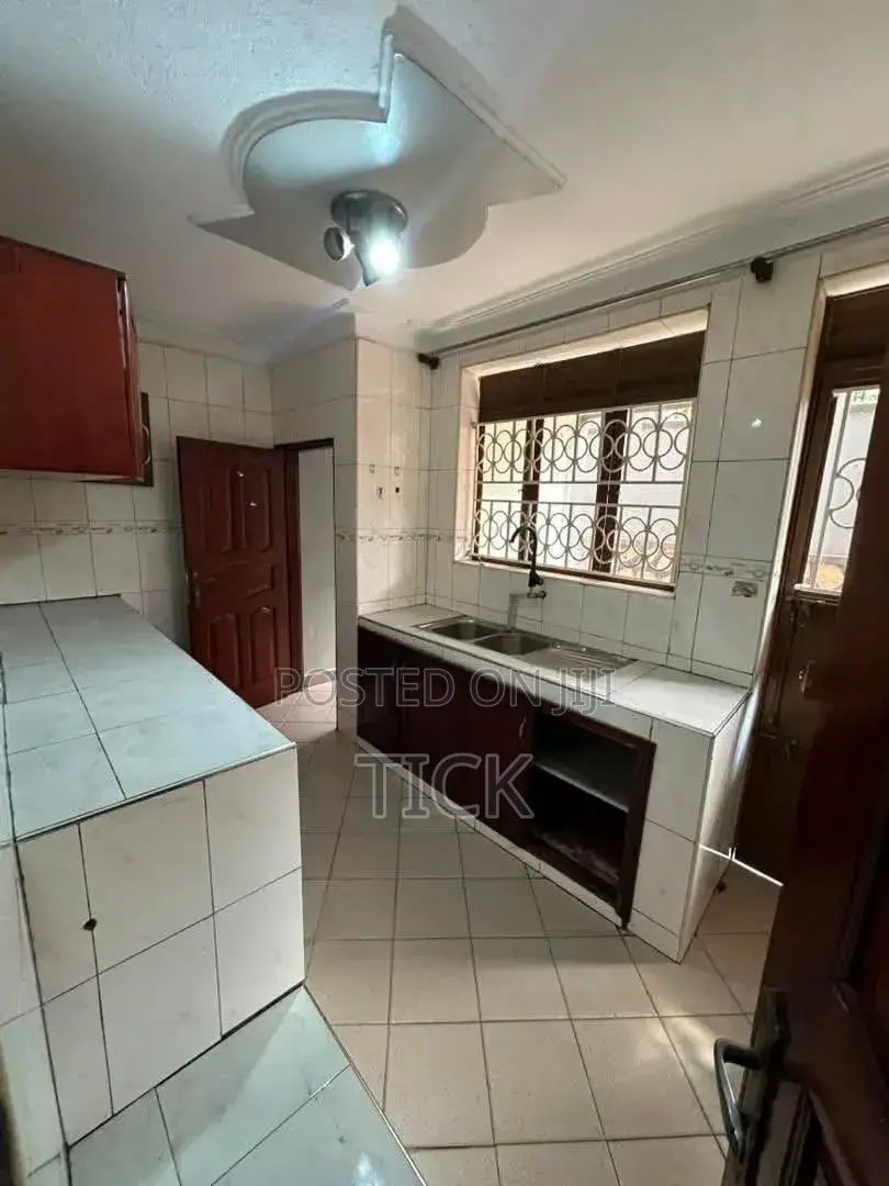 2bdrm Apartment in Kyebando, Central Division for rent