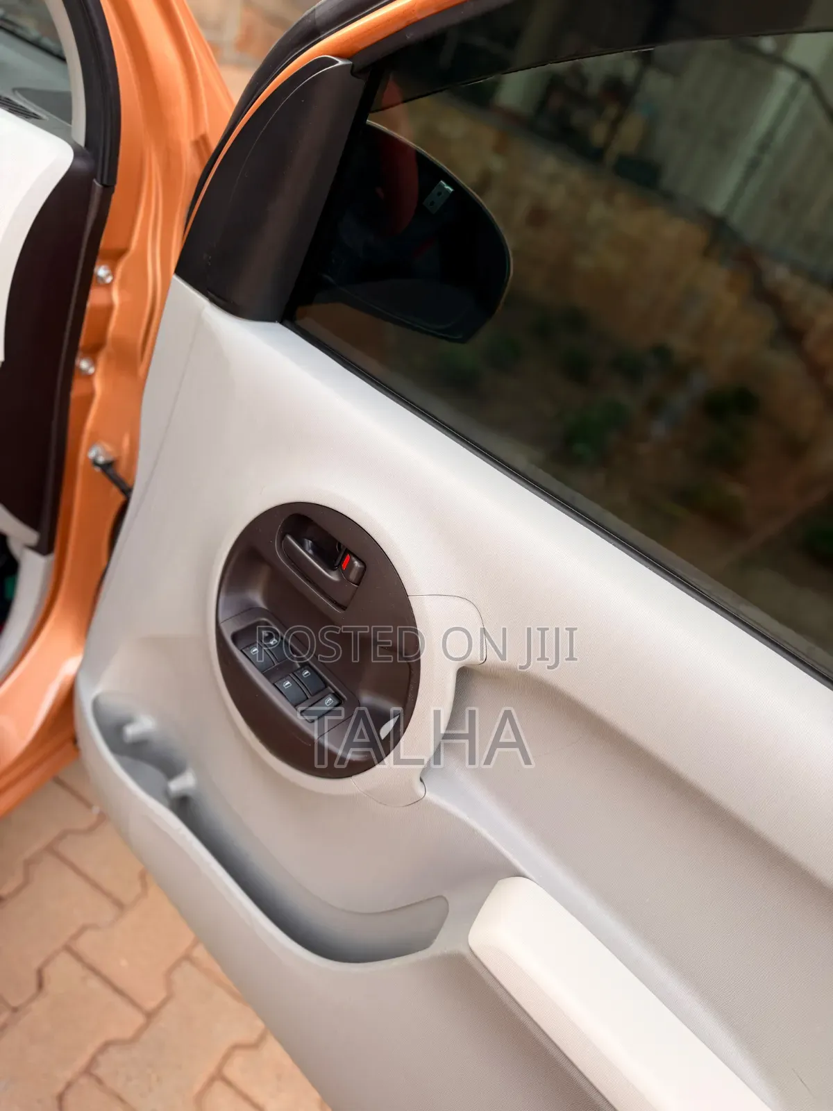 Toyota Passo 1.0 FWD 2011 Orange