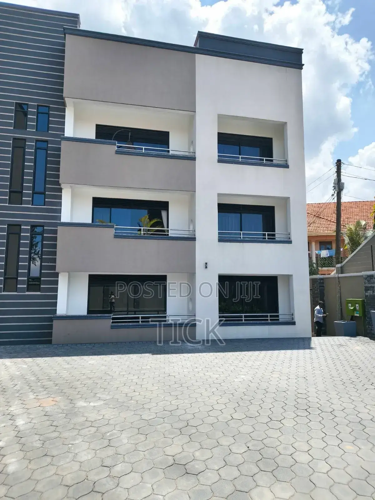 3bdrm Apartment in Kyebando, Central Division for rent