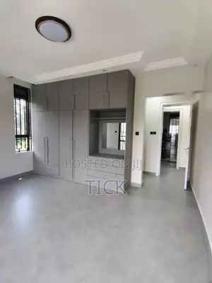 3bdrm Apartment in Kyebando, Central Division for rent