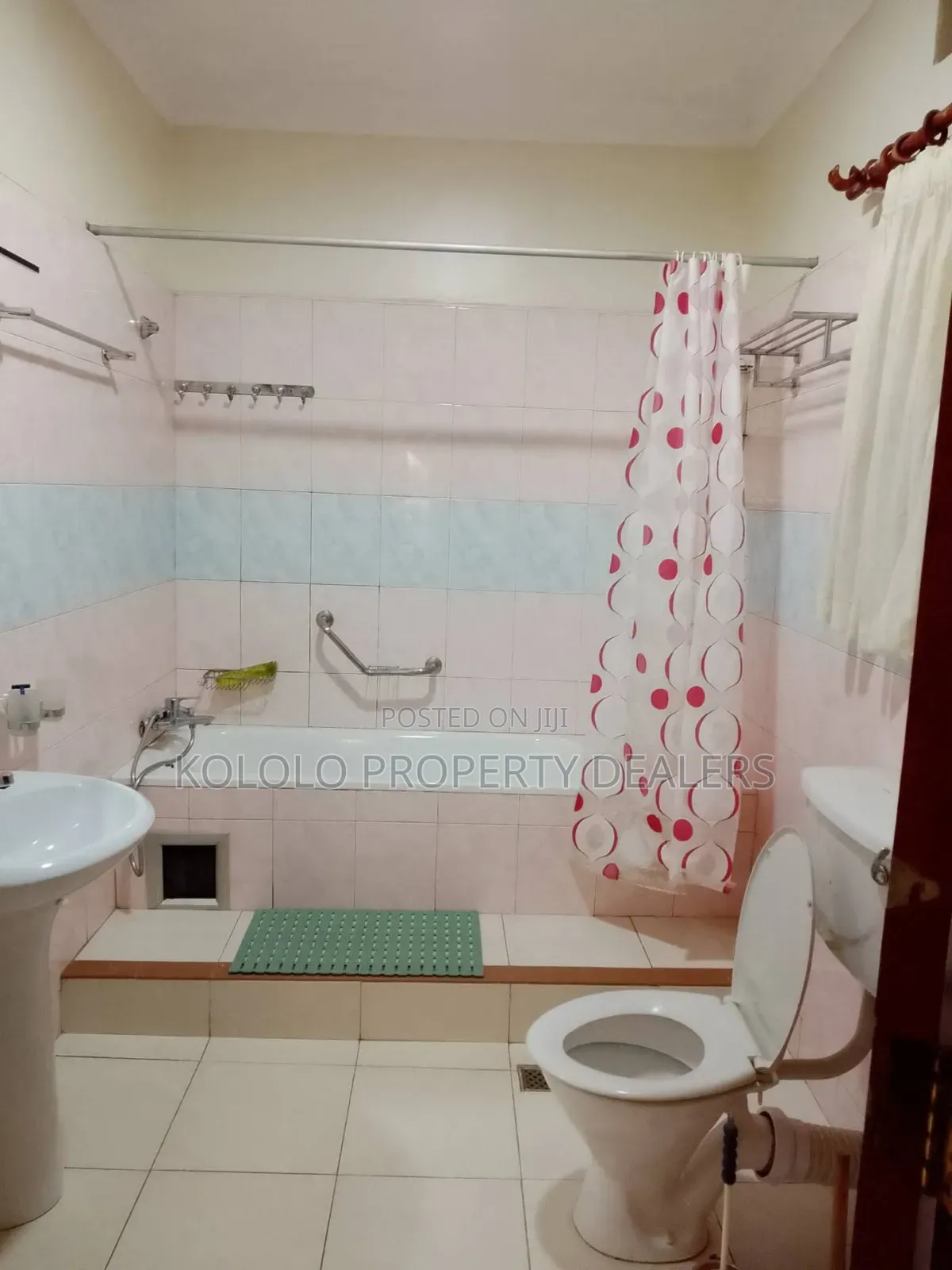 Furnished 3bdrm Townhouse / Terrace in Naguru, Central Division