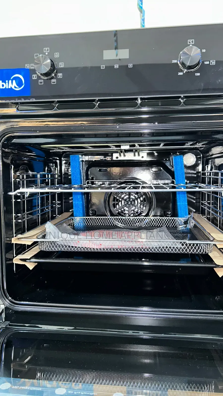 Buit-in Oven