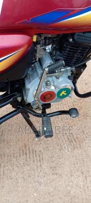 Bajaj CT 125X 2024 Red