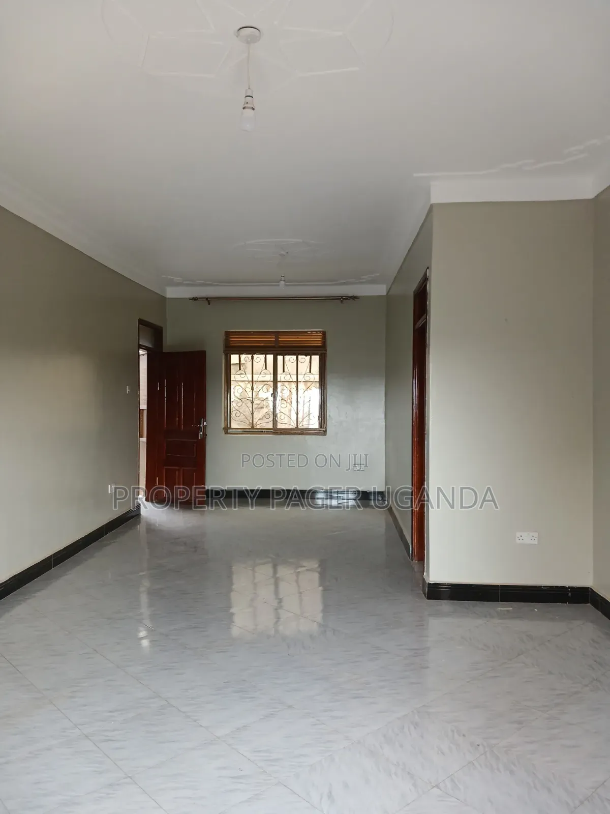 3bdrm House in Kira-Nsasa for rent