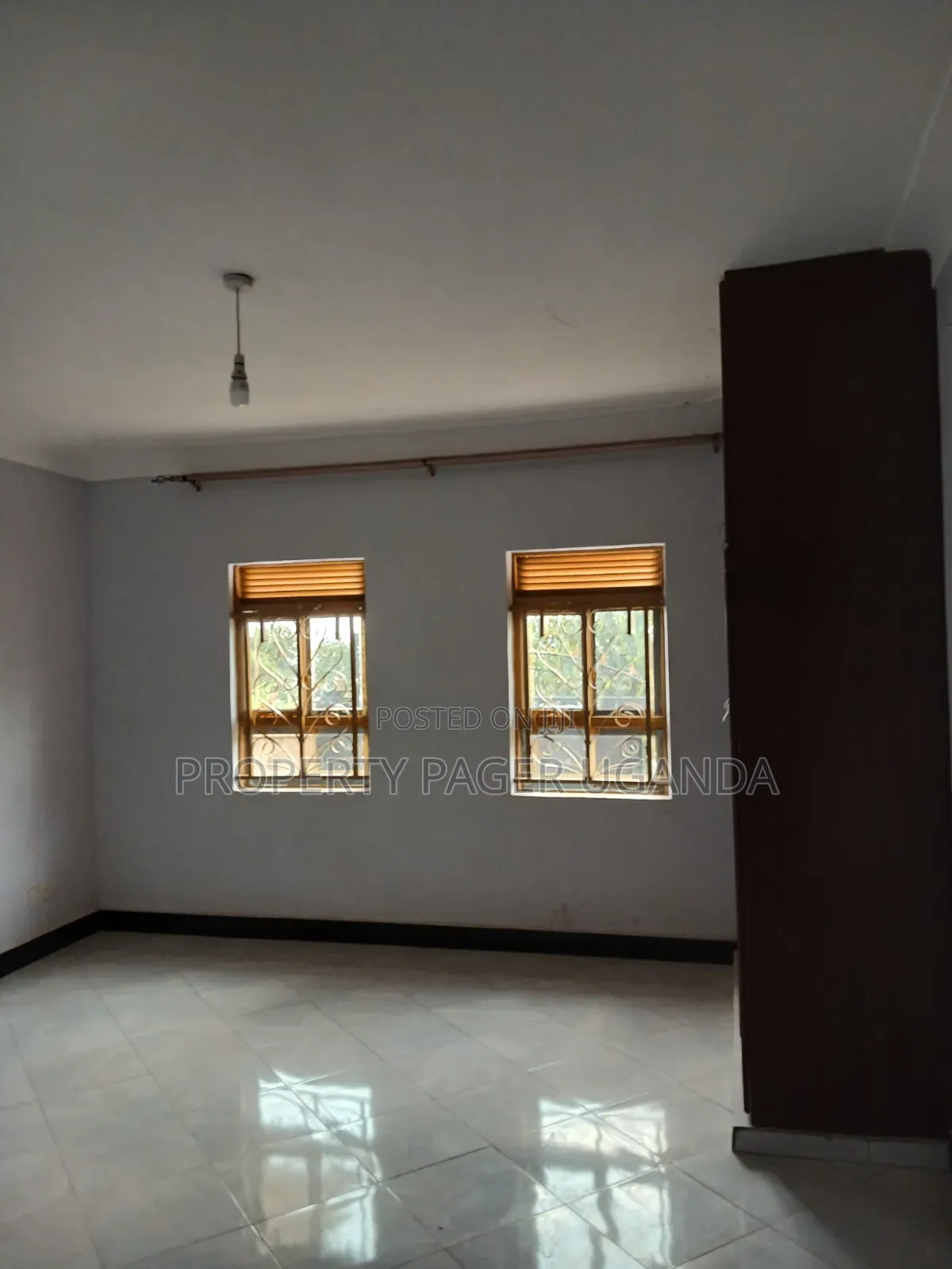 3bdrm House in Kira-Nsasa for rent