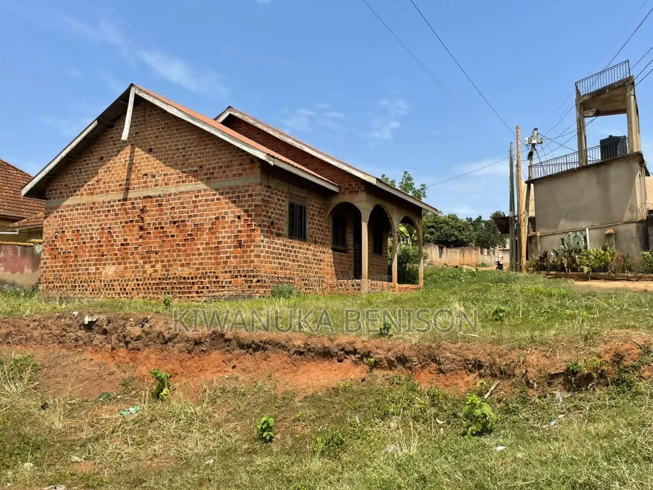 Furnished 3bdrm Bungalow in Najjera, Central Division for sale