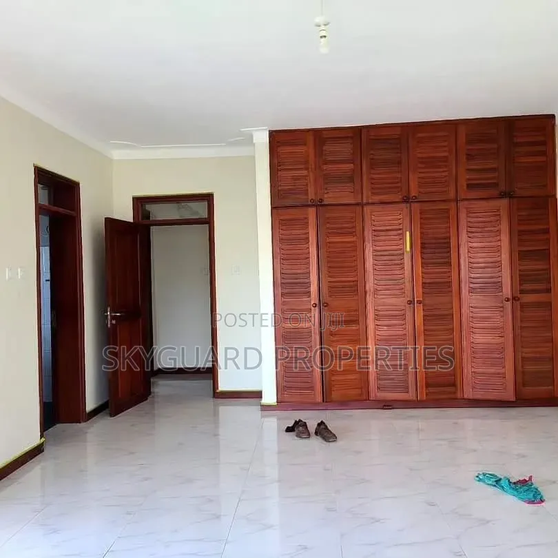 3bdrm Apartment in Bugolobi, Central Division for rent
