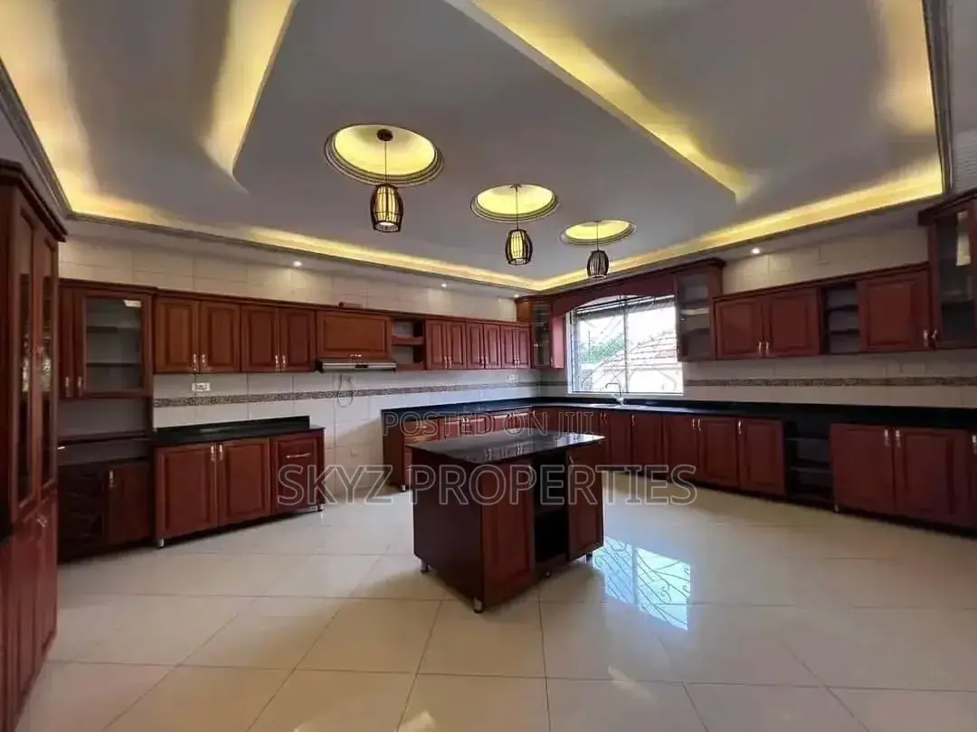 5bdrm Apartment in Bunga, Central Division for rent