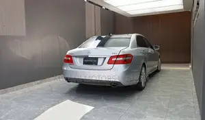 Mercedes-Benz E250 2011 Silver