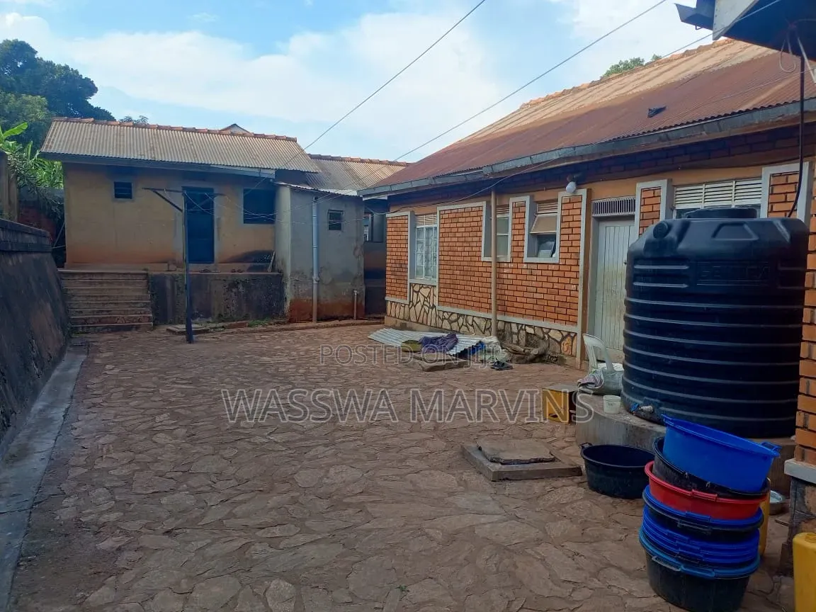 Land for Sell at Bahai Road