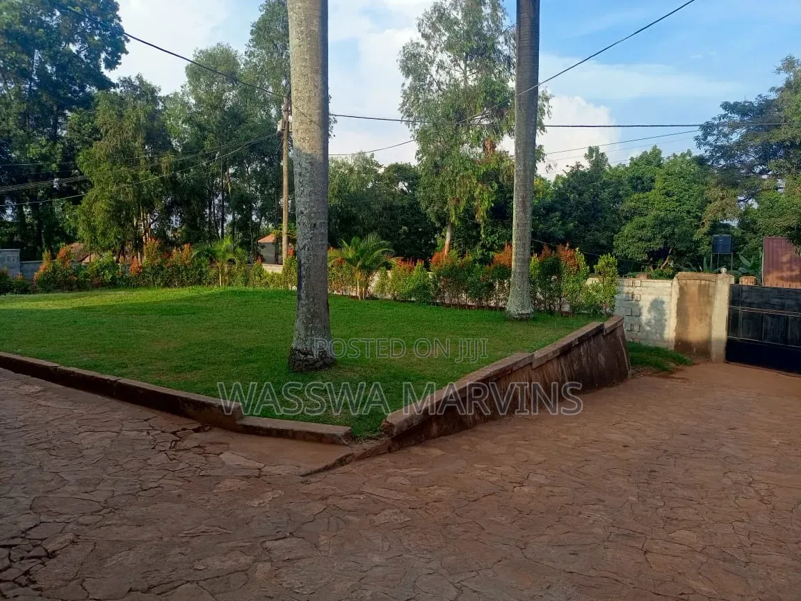 Land for Sell at Bahai Road