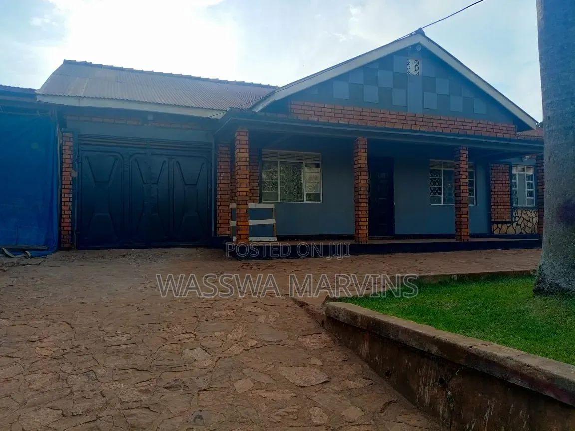 Land for Sell at Bahai Road