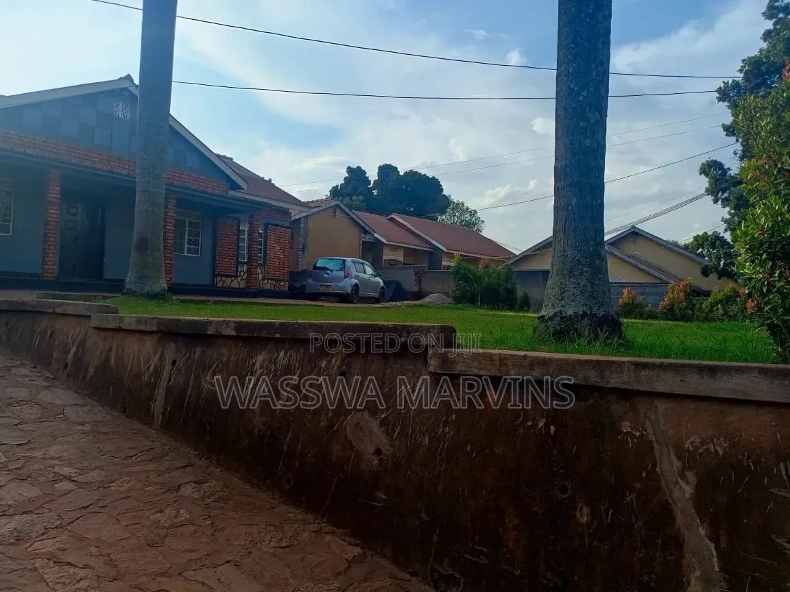 Land for Sell at Bahai Road