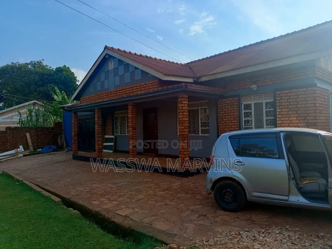 Land for Sell at Bahai Road