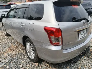 Toyota Corolla Fielder 2011 Silver
