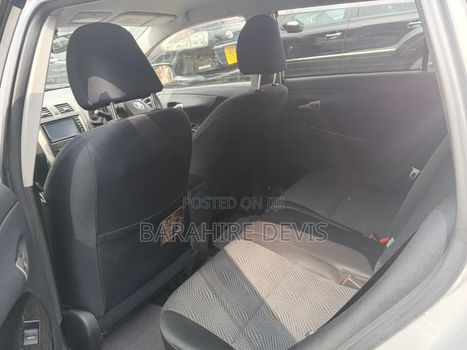 Toyota Corolla Fielder 2011 Silver