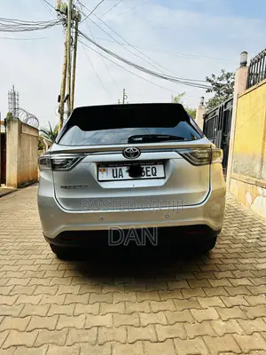 Toyota Harrier 2.0 2014 Silver