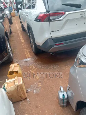 Toyota RAV4 2020 White