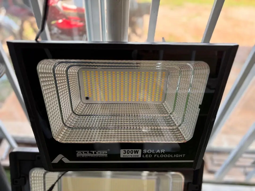 ALLTOP 300W High Illumination Flood Light Lithium Inbuilt Battery