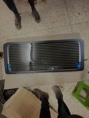 Toyota HiAce Drone Rear Boot Glass