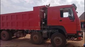Sinotruck 12 Tyres at 180m