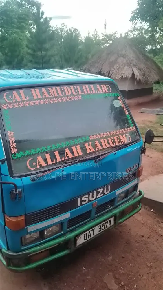 Isuzu Tipper 23m