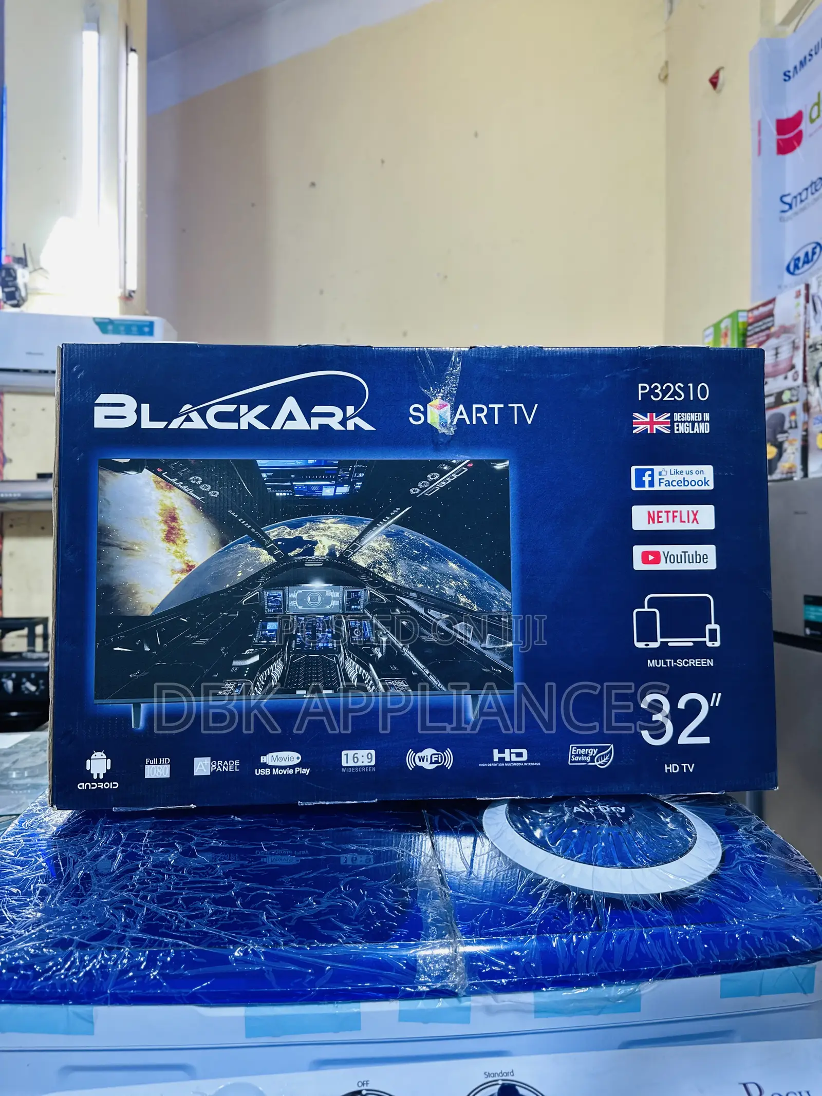 Black Ark 32inch Smart at Affordable Price