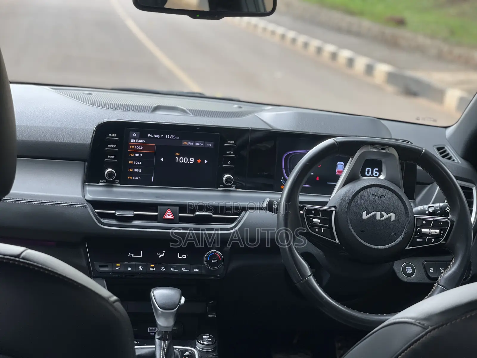Kia Seltos 2024 Gray