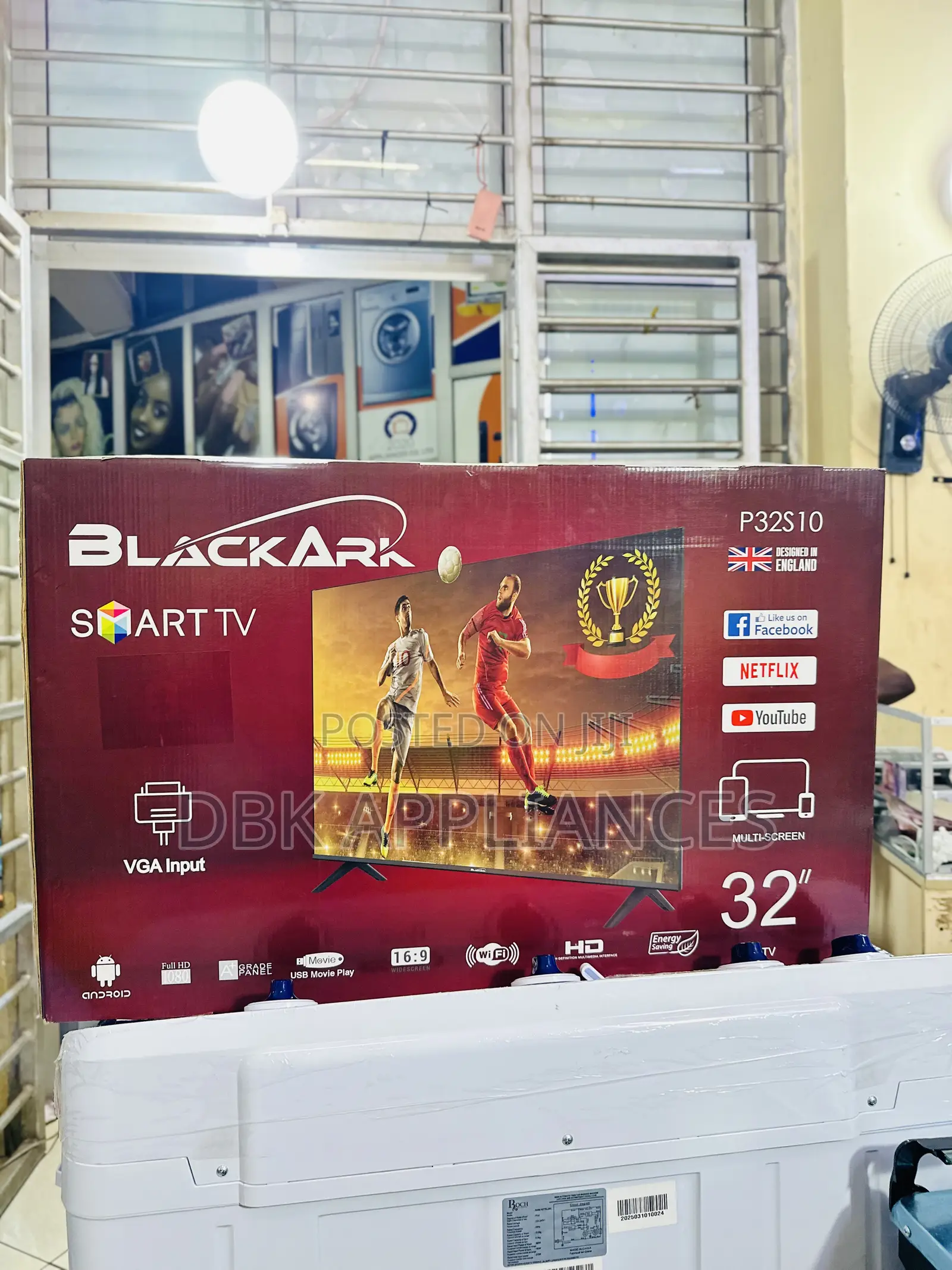 Black Ark 32inch Smart TV at Affordable Price