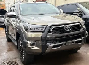 Toyota Hilux Revo Single Cab Deisel 2.8 AWD 2017 Green