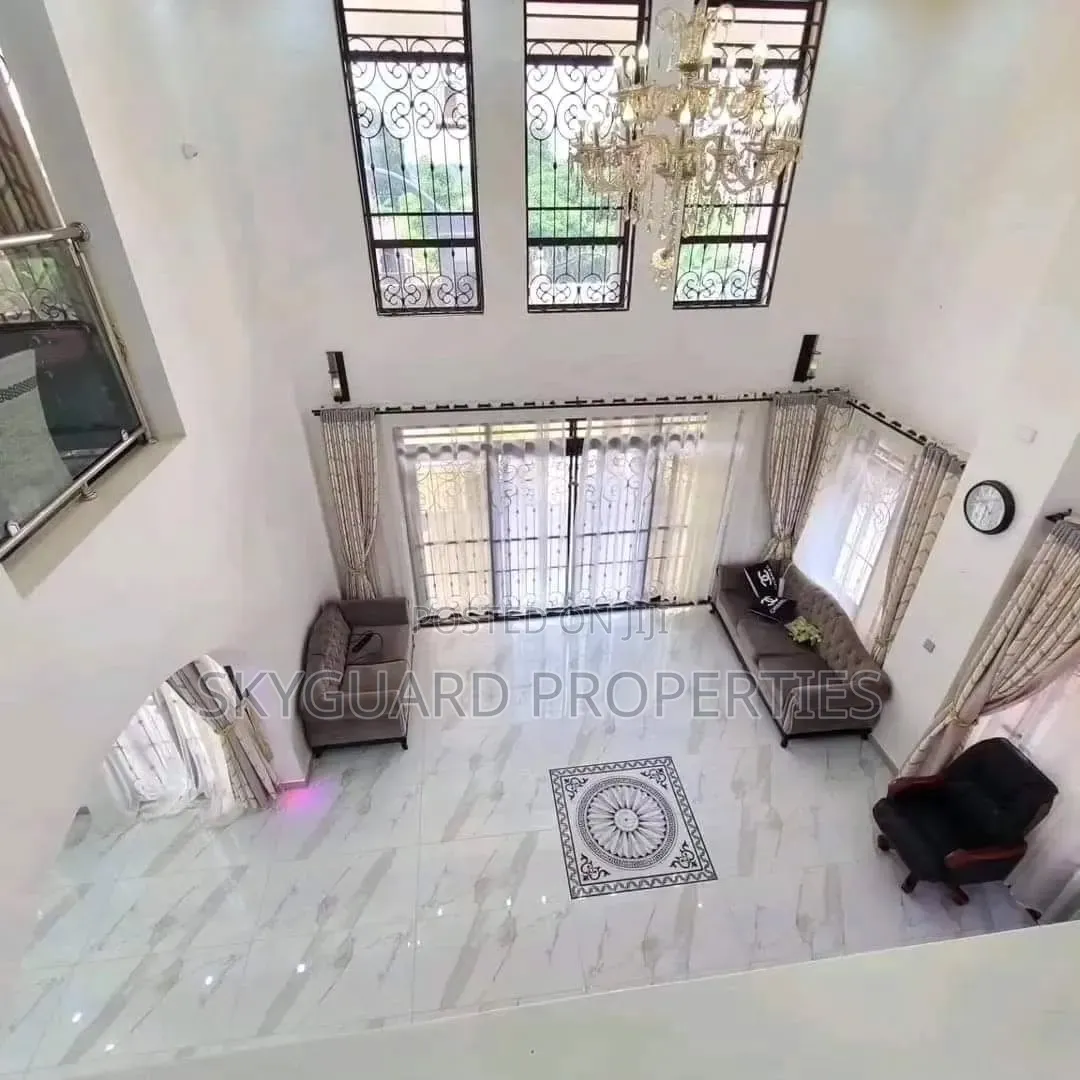 6bdrm Mansion in Munyonyo, Central Division for rent