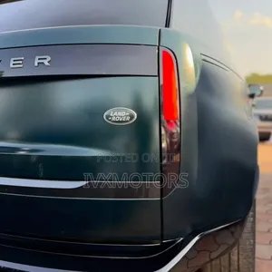 Land Rover Range Rover Vogue 2023 Green